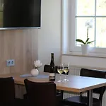 Apartament Ferienweingut Hansjosten *