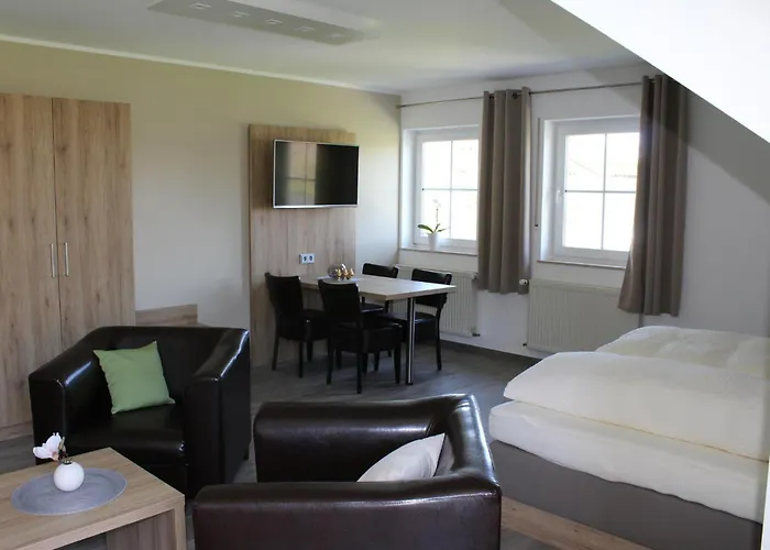 Ferienweingut Hansjosten *